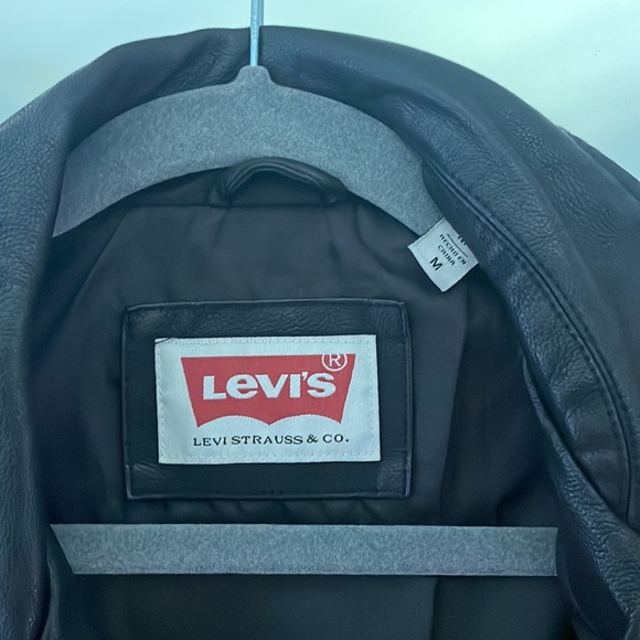 M Levi’s Leather Jacket - Picture 2 of 3